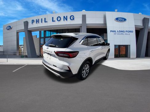Used 2023 Ford Escape Active w/ Tech Pack #1 FWD image 6