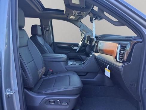 New 2025 GMC Sierra 2500 Denali w/ Technology Package image 18
