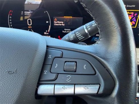 Used 2024 Cadillac XT4 Premium Luxury image 12