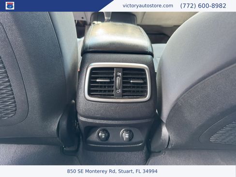 Used 2019 Kia Sorento FWD image 17