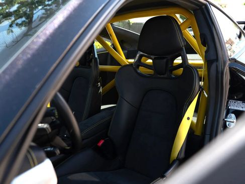 Used 2018 Porsche 911 GT3 RWD image 10