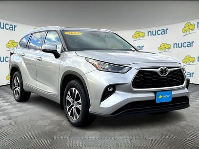 Used 2022 Toyota Highlander XLE