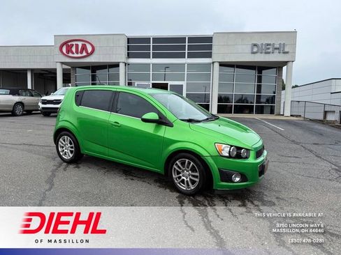Used 2015 Chevrolet Sonic LT FWD image 1