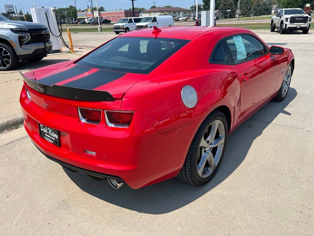 Used 2013 Chevrolet Camaro SS w/ RS Package RWD image 9