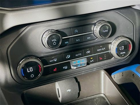 Used 2024 Ford Bronco Black Diamond image 20