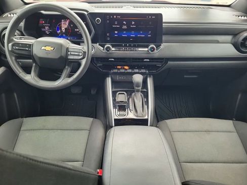 Used 2024 Chevrolet Colorado W/T image 10