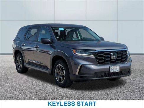 Used 2023 Honda Pilot LX image 4