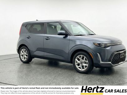 Used 2025 Kia Soul LX w/ LX Technology Package