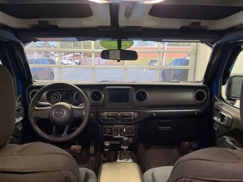 Used 2023 Jeep Wrangler Sport AWD/4WD image 18