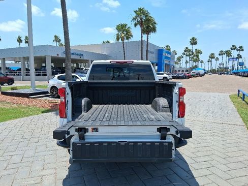 Used 2024 Chevrolet Silverado 1500 ZR2 w/ Technology Package AWD/4WD image 7