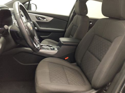 Used 2019 Chevrolet Blazer LT image 17