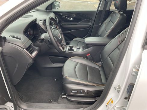 Used 2023 GMC Terrain AT4 w/ Infotainment Package II image 10