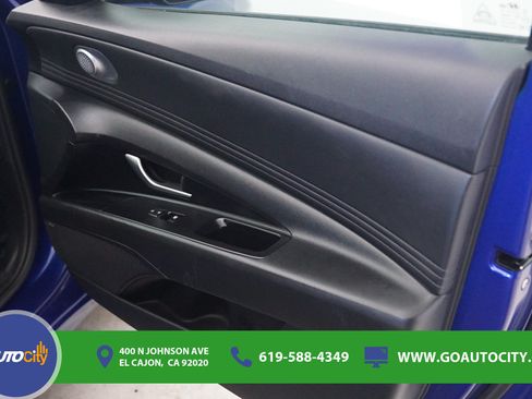 Used 2021 Hyundai Elantra Limited FWD image 16