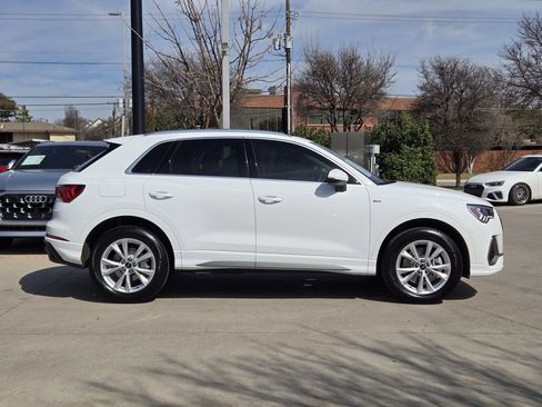 Certified 2025 Audi Q3 2.0T Premium w/ Convenience Package image 7