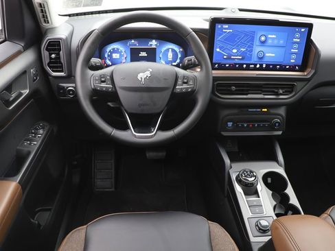 Used 2025 Ford Bronco Sport Outer Banks w/ Outer Banks Tech Package+ image 12