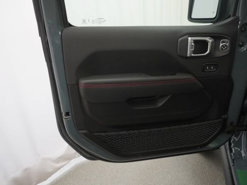 New 2026 Jeep Wrangler Unlimited Rubicon AWD/4WD image 28