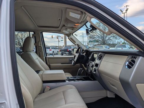 Used 2017 Ford Expedition EL Limited w/ Equipment Group 301A image 23