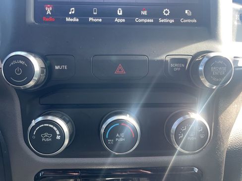 Used 2019 RAM 1500 Big Horn image 23