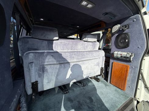 Used 1997 Chevrolet Express 1500 image 33