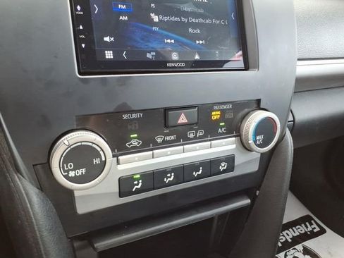 Used 2012 Toyota Camry SE FWD image 24