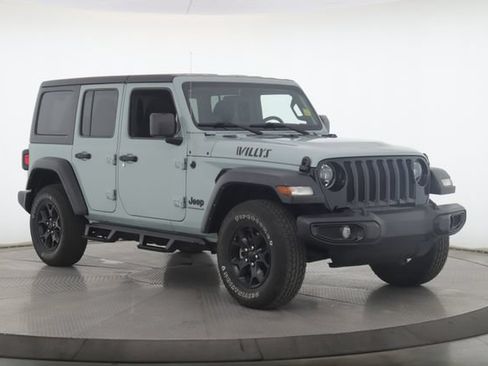Used 2023 Jeep Wrangler Unlimited Sport AWD/4WD image 2