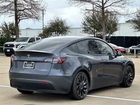 Used 2023 Tesla Model Y Performance image 4