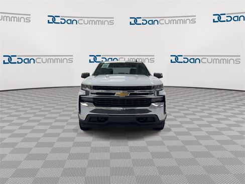 Used 2020 Chevrolet Silverado 1500 LT image 3