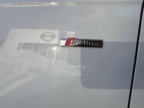 Used 2016 Audi A4 2.0T Premium Plus w/ Technology Package image 9