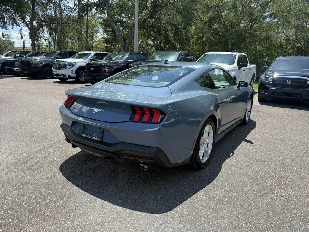Used 2026 Ford Mustang Premium RWD image 9