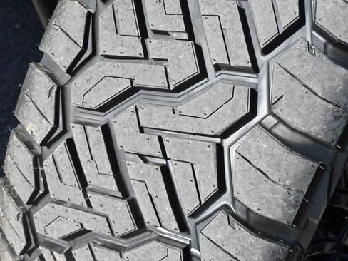 Used 2025 RAM 3500 Laramie w/ Night Edition image 27