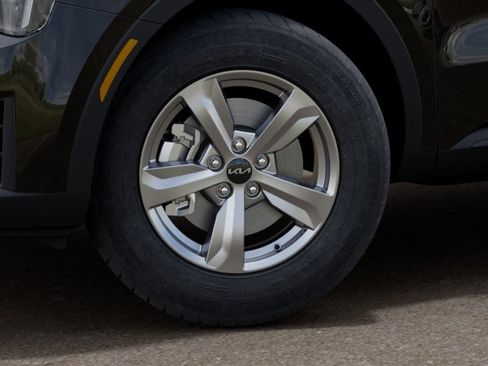 New 2026 Kia Sorento LX FWD image 9