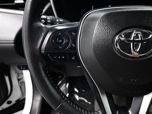Used 2023 Toyota Corolla Cross XLE w/ Convenience Package FWD image 17