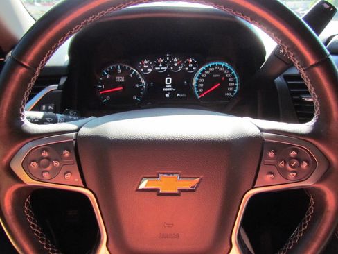 Used 2019 Chevrolet Suburban Premier image 24