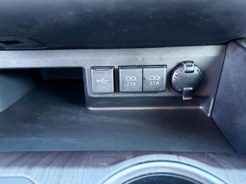 Used 2021 Toyota Highlander Limited image 31