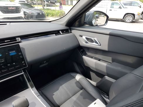 Used 2025 Land Rover Range Rover Velar Dynamic SE image 52