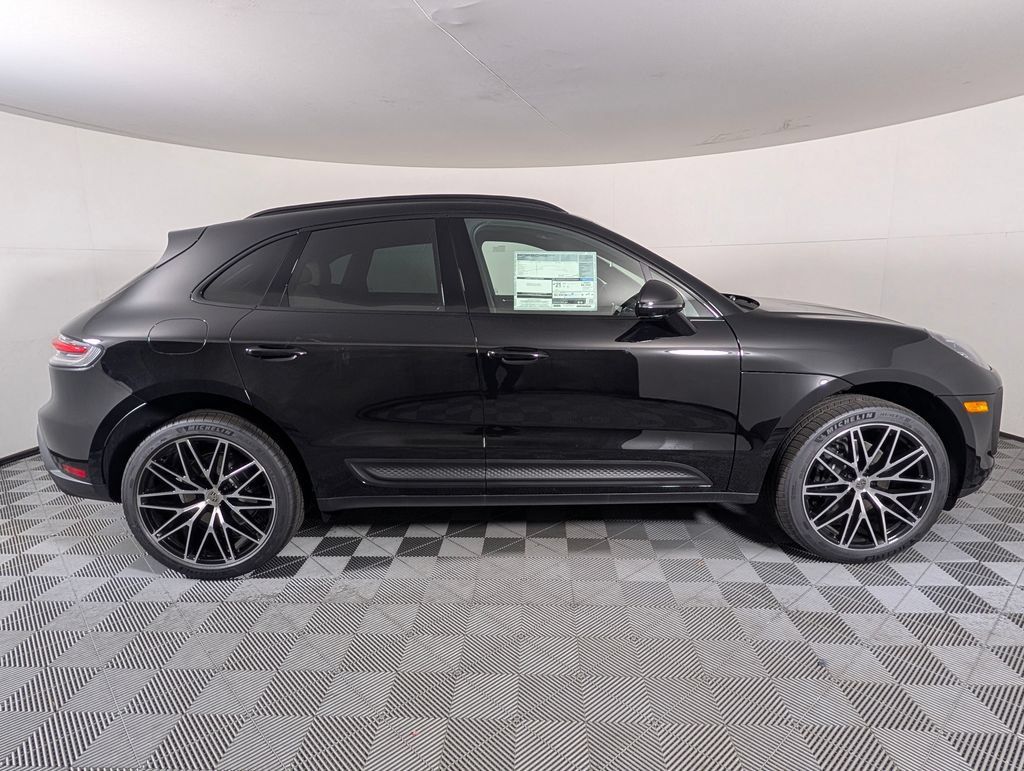 New 2026 Porsche Macan AWD/4WD image 8