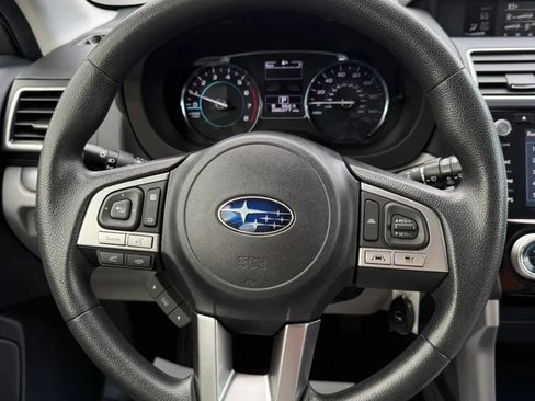 Used 2017 Subaru Forester 2.5i Premium AWD/4WD image 26