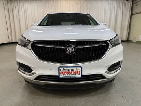 Used 2020 Buick Enclave Premium w/ Sun and Sites Package AWD/4WD image 12