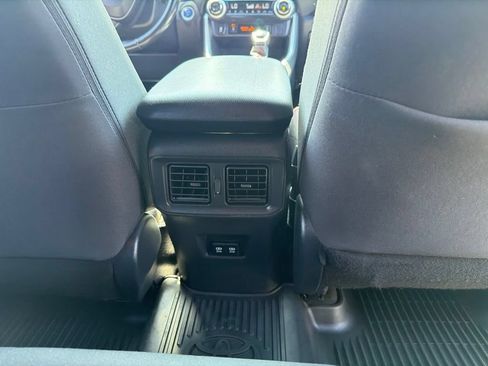 Used 2021 Toyota RAV4 SE AWD/4WD image 16