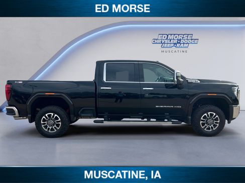 Used 2024 GMC Sierra 2500 SLT w/ SLT Premium Package AWD/4WD image 6
