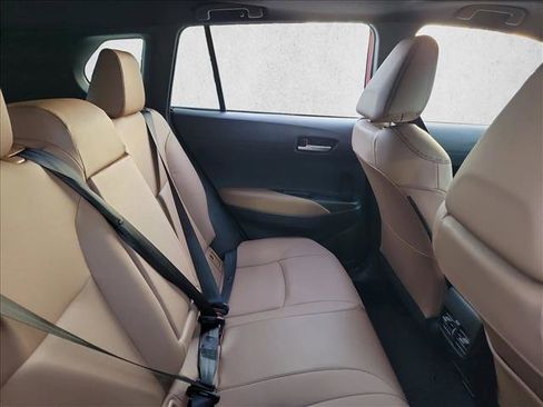 Used 2026 Toyota Corolla Cross XLE image 16