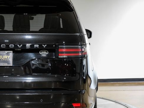 Used 2023 Land Rover Discovery S R-Dynamic image 54