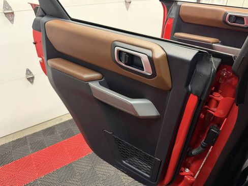 Used 2023 Ford Bronco Outer Banks AWD/4WD image 36