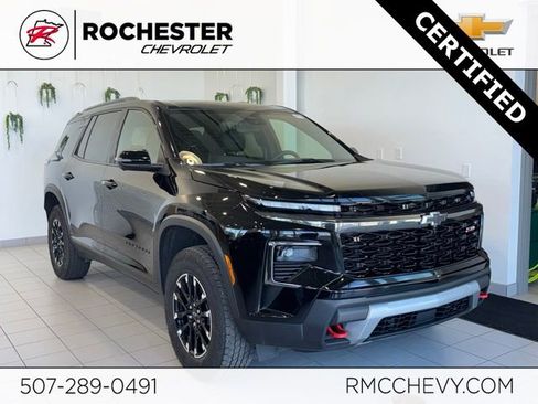 Certified 2024 Chevrolet Traverse Z71 AWD/4WD image 1