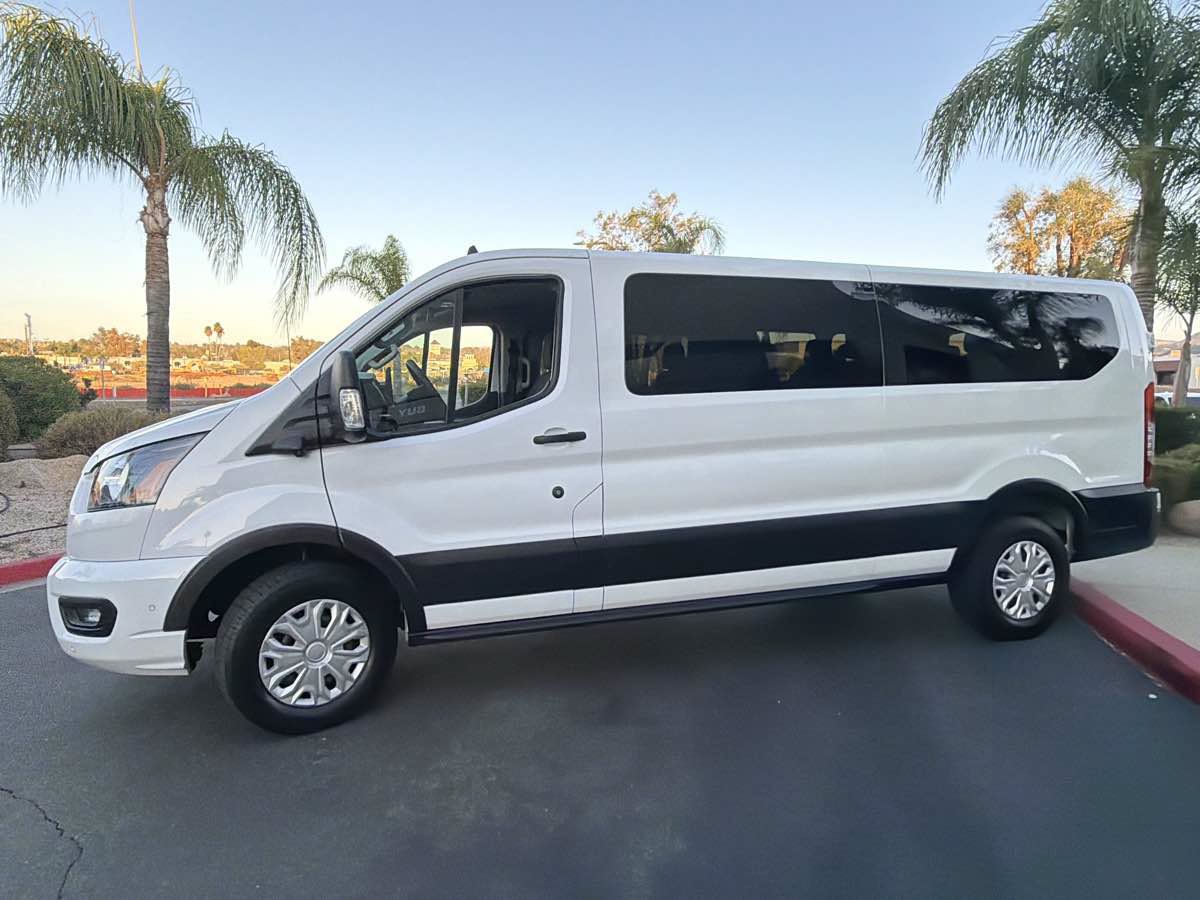 Used 2023 Ford Transit 350 XLT RWD image 13