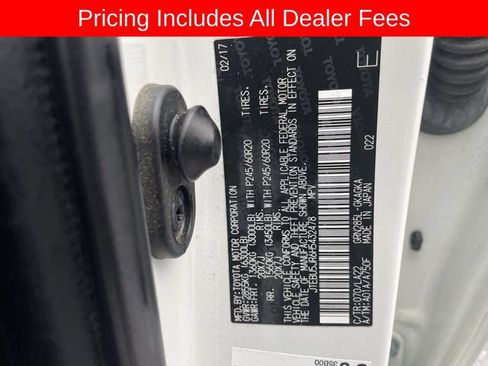 Used 2017 Toyota 4Runner Limited AWD/4WD image 38