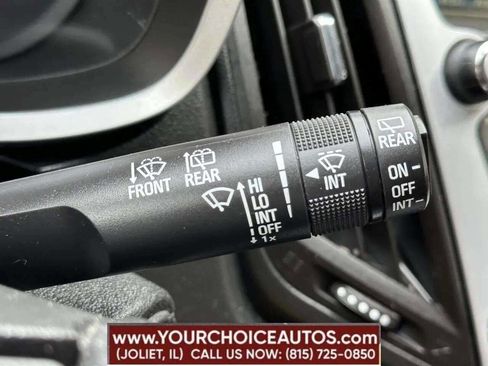 Used 2015 Chevrolet Equinox LT image 33