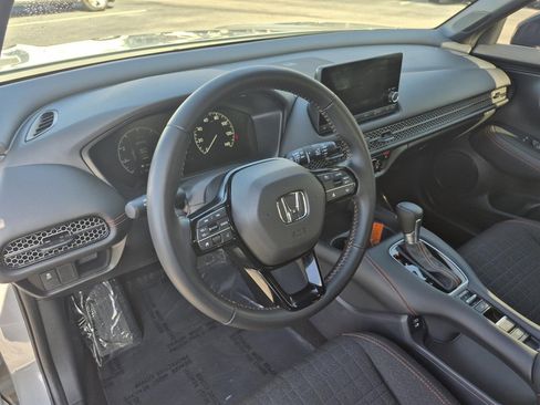 Certified 2025 Honda HR-V Sport image 10