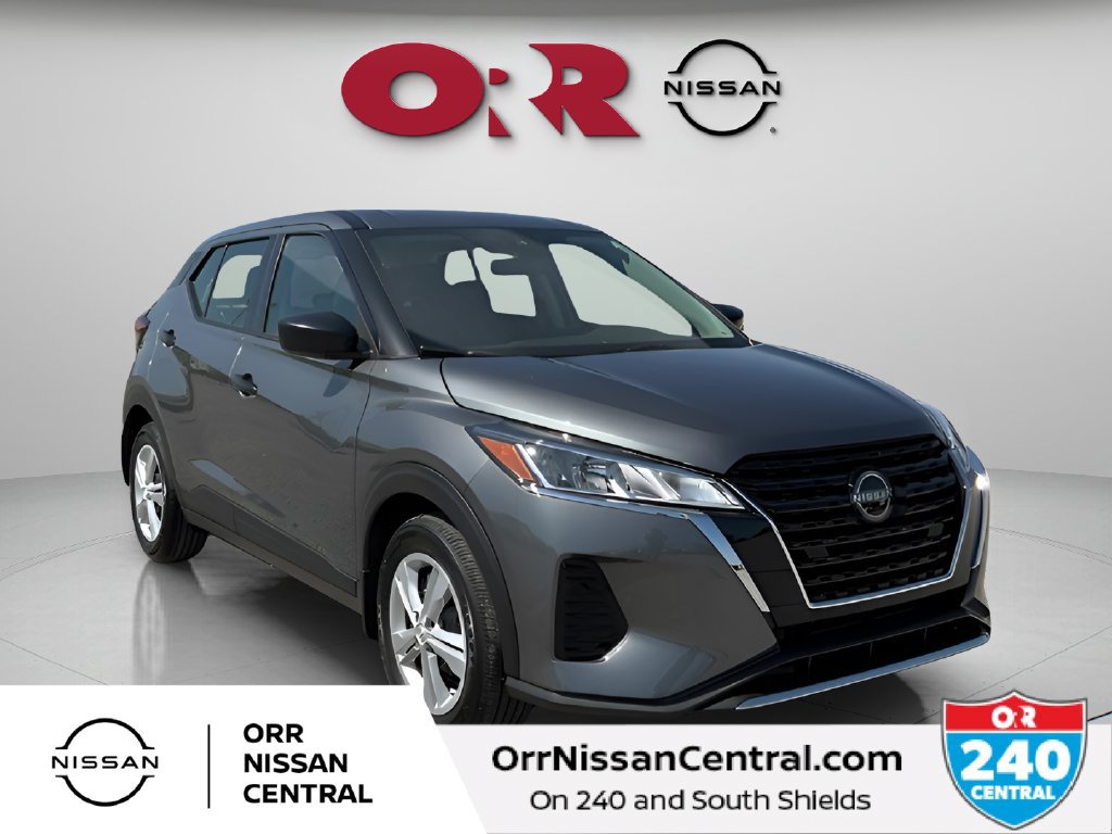 Used 2025 Nissan Kicks Play S FWD image 3