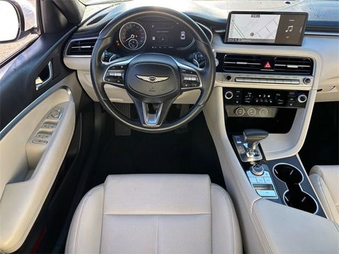 Used 2024 Genesis G70 2.5T image 12